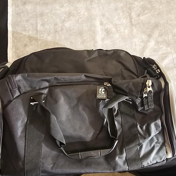 NWT Mens OGIO All Terrain Multi-Compartment Gym/Travel Bag Duffel - Picture 5 of 7